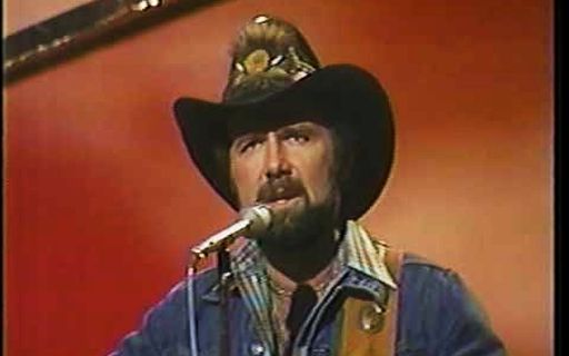This day in 1980, Johnny Lee hits #1 | KBOE  Hot Country